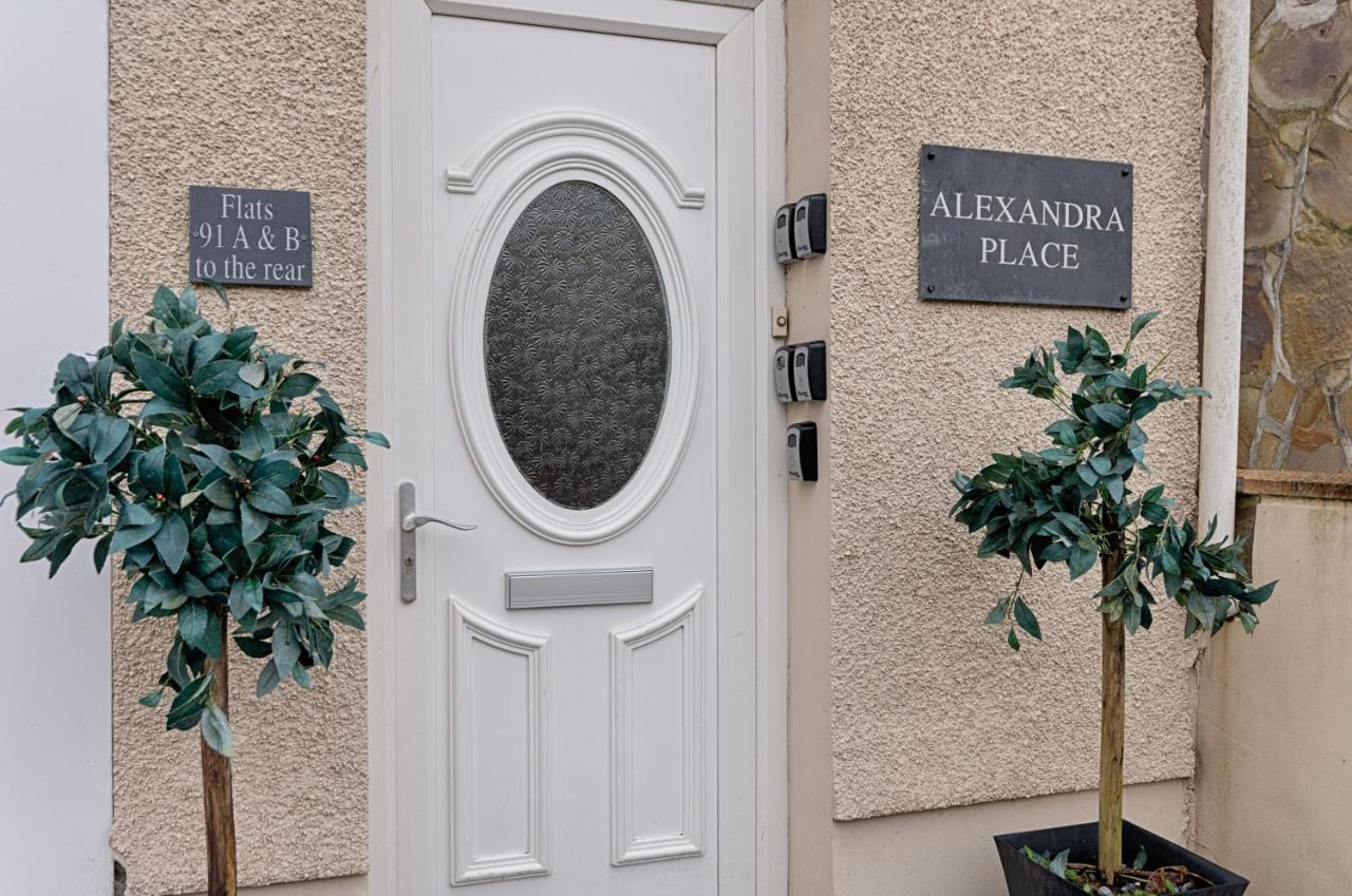 Alexandra Lodge Суонзи Екстериор снимка